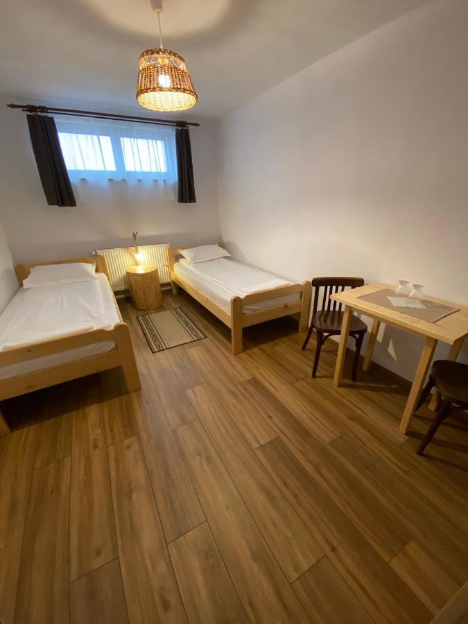 Famives Vendeghaz Bed and Breakfast Racul Buitenkant foto