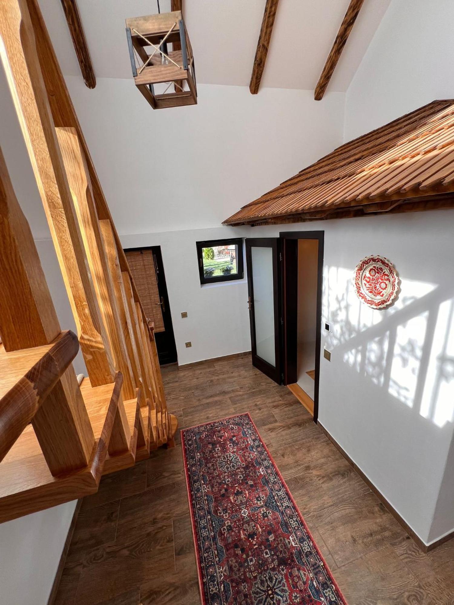 Famives Vendeghaz Bed and Breakfast Racul Buitenkant foto